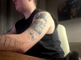 Screen Grab from davidlur