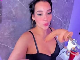 Screen Grab from debora_dirtyy