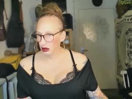 Screen Grab from deeliah