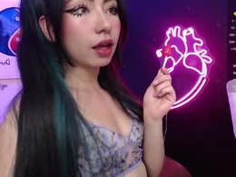 Screen Grab from demyanderson_