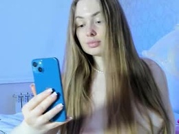 Screen Grab from deniimilkyy