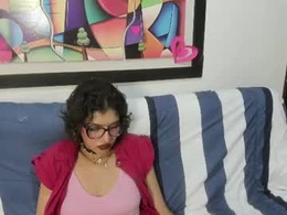 Screen Grab from diamond__420