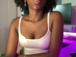 Screen Grab from dimedoll33