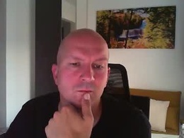 Screen Grab from dischu