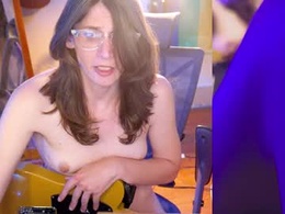 Screen Grab from dixyrae