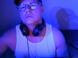 Screen Grab from dj_hotman
