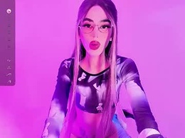 Screen Grab from dolarcity760752