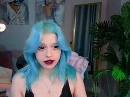 Screen Grab from dolly_wood