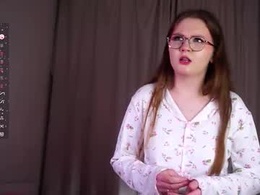 Screen Grab from doloresellinger