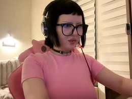 Screen Grab from dominiquebreakey