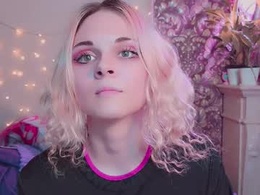 Screen Grab from doublebubblecum