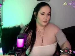Screen Grab from downwiththethiccness