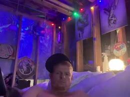Screen Grab from dragon_n_the_don