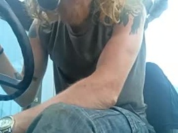 Screen Grab from drakecloude96
