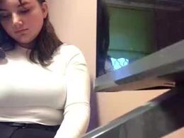 Screen Grab from dreamyblushfairy
