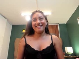 Screen Grab from dulce_nikita