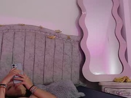 Screen Grab from dulcegreyx