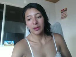 Screen Grab from dulceisabellax