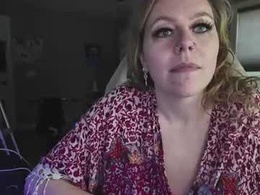 Screen Grab from dustbunnyx