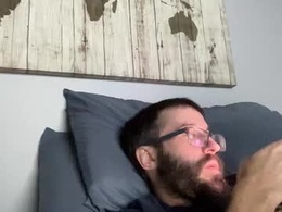 Screen Grab from dvon1990