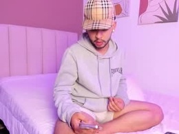 Screen Grab from dylaann__