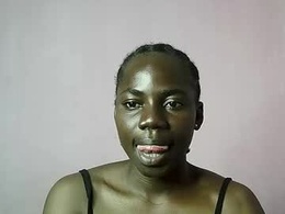 Screen Grab from ebonybeauty_xx