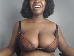 Screen Grab from ebonyx_dripqueen