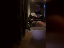 Screen Grab from edzeyzz99