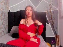 Screen Grab from eilen_pink