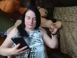 Screen Grab from elena_maeer