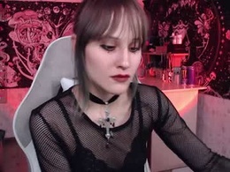 Screen Grab from elika_kay