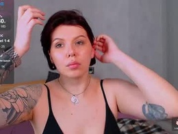 Screen Grab from elise_day