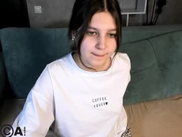 Screen Grab from elle_ellise