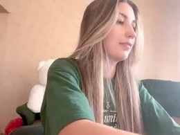 Screen Grab from elliaudirsch