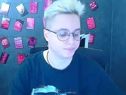 Screen Grab from ellie_kisess