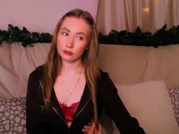 Screen Grab from ellycolins_