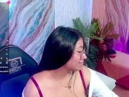 Screen Grab from elowen_tay