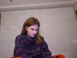 Screen Grab from elvinakonger