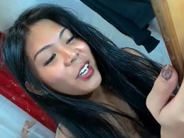 Screen Grab from emerald_green15