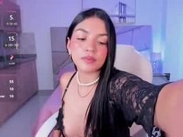 Screen Grab from emiilyy_cooper