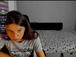 Screen Grab from emili77777