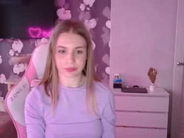 Screen Grab from emilia_mur_