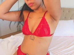 Screen Grab from emily_nellsson