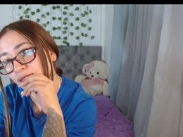 Screen Grab from emily_sweet14