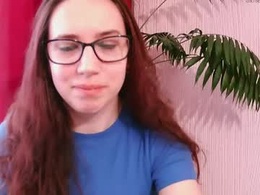 Screen Grab from emilyhotflirt