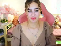 Screen Grab from emina_niconn
