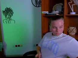 Screen Grab from emma_foxys