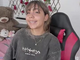 Screen Grab from emma_grayys