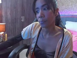 Screen Grab from emma_stefania