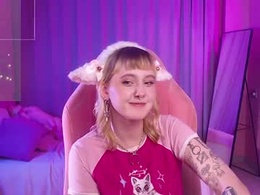 Screen Grab from emma_thomps